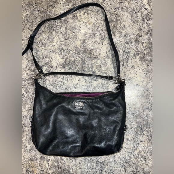 Coach shoulder purse - Picture 2 of 6